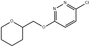 3-chloro-6-(tetrahydro-2H-pyran-2-ylmethoxy)pyridazine Struktur