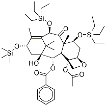 (2aR,4S,4aS,6R,9S,11S,12S,12aR,12bS)-12b-(Acetyloxy)-12-(benzoyloxy)-1,2a,3,4,4a,6,9,10,11,12,12a,12b-dodecahydro-11-hydroxy-4a,8,13,13-tetramethyl-4,6-bis[(triethylsilyl)oxy]-9-[(trimethylsilyl)oxy]-7,11-methano-5H-cyclodeca[3,4]benz[1,2-b]oxet-5-one-d5 Struktur