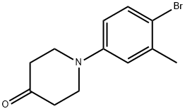 1-(4-bromo-3-methylphenyl)piperidin-4-one Struktur