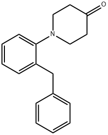 1-(2-benzylphenyl)piperidin-4-one Struktur