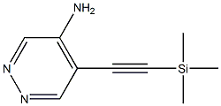 5-((trimethylsilyl)ethynyl)pyridazin-4-amine Struktur