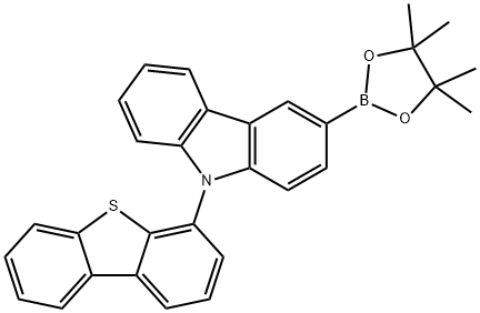 9-Dibenzothiophen-4-yl-3-(4,4,5,5-tetraMethyl-[1,3,2]dioxaborolan-2-yl)-9H-carbazole Struktur