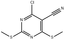 4-chloro-2,6-bis(methylsulfanyl)pyrimidine-5-carbonitrile Struktur