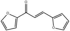 (2E)-1,3-bis(furan-2-yl)prop-2-en-1-one Struktur