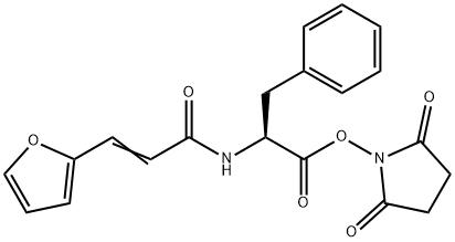 2,5-dioxopyrrolidin-1-yl (2S)-2-[3-(furan-2-yl)prop-2-enamido]-3-phenylpropanoate Struktur