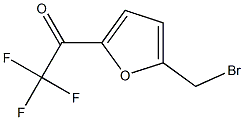 1-(5-(bromomethyl)furan-2-yl)-2,2,2-trifluoroethanone Struktur