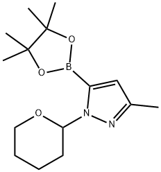 3-Methyl-1-(tetrahydro-2H-pyran-2-yl)-5-(4,4,5,5-tetramethyl-1,3,2-dioxaborolan-2-yl)-1H-pyrazole Struktur