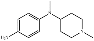 N-methyl-N-(1-methylpiperidin-4-yl)benzene-1,4-diamine Struktur