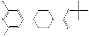 tert-butyl 4-(2-chloro-6-methylpyrimidin-4-yl)piperidine-1-carboxylate Struktur