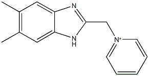 1-[(5,6-dimethyl-1H-benzimidazol-2-yl)methyl]pyridinium Struktur