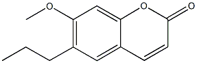 7-methoxy-6-propyl-2H-chromen-2-one Struktur