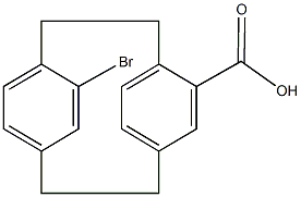 12-bromotricyclo[8.2.2.2~4,7~]hexadeca-1(12),4,6,10,13,15-hexaene-5-carboxylic acid Struktur