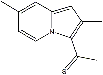 1-(2,7-dimethyl-3-indolizinyl)ethanethione Struktur