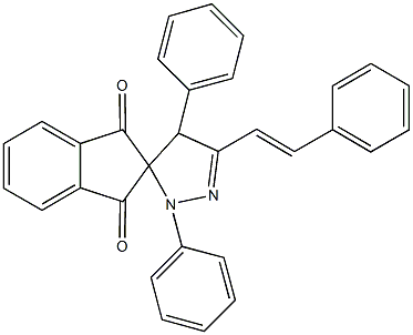 1,4-diphenyl-3-(2-phenylvinyl)-4,5-dihydro-spiro[1H-pyrazole-5,2'-(1'H)-indene]-1',3'(2'H)-dione Struktur