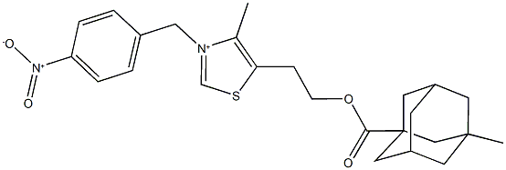 4-methyl-5-(2-{[(3-methyl-1-adamantyl)carbonyl]oxy}ethyl)-3-(4-nitrobenzyl)-1,3-thiazol-3-ium Struktur