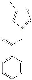 5-methyl-3-(2-oxo-2-phenylethyl)-1,3-thiazol-3-ium Struktur