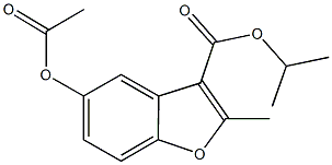 isopropyl 5-(acetyloxy)-2-methyl-1-benzofuran-3-carboxylate Struktur