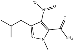 1-methyl-3-(2-methylpropyl)-4-nitro-1H-pyrazole-5-carboxamide Struktur