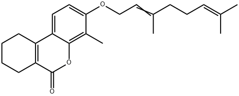 3-[(2E)-3,7-dimethylocta-2,6-dienoxy]-4-methyl-7,8,9,10-tetrahydrobenzo[c]chromen-6-one Struktur