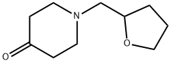 1-(tetrahydrofuran-2-ylmethyl)piperidin-4-one Struktur