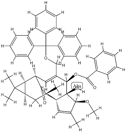 (1aR)-5β-(Benzoyloxy)-1aα,2,5,5a,6,9,10,10aα-octahydro-5aβ-hydroxy-6β-methoxy-1,1,7,9α-tetramethyl-4-[(trityloxy)methyl]-1H-2α,8aα-methanocyclopenta[a]cyclopropa[e]cyclodecen-11-one Struktur