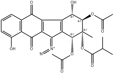 Propanoic acid,2-methyl-,1,3-bis(acetyloxy)-11-diazo-2,3,4,5,10,11-hexahydro-4,9-dihydroxy-2-methyl-5,11-dioxo-1H-benzo[b]fluoren-2-ylester, [1R-(1a,2a,3b,4a)]- (9CI) Struktur