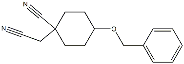 4-(benzyloxy)-1-(cyanomethyl)cyclohexane-1-carbonitrile Struktur