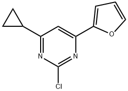 2-chloro-4-(2-furyl)-6-cyclopropylpyrimidine Struktur