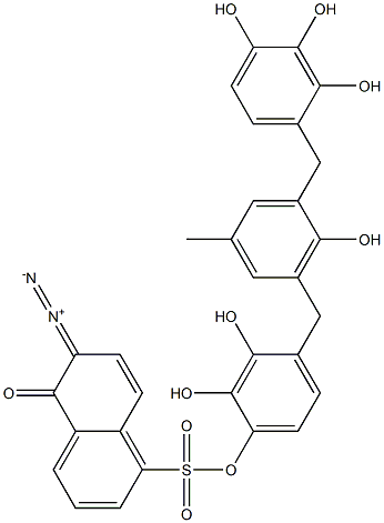 2,6-bis(2,3,4-trihydroxybenzyl)-p-cresol ester with 6-diazo-5,6-dihydro-5-oxo-1-naphthalenesulfonate Struktur