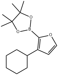 3-Cyclohexylfuran-2-boronic acid pinacol ester Struktur