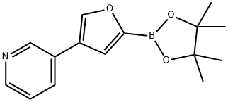 4-(Pyridin-3-yl)furan-2-boronic acid pinacol ester Struktur