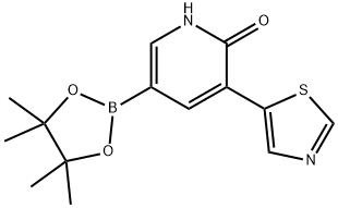 5-(4,4,5,5-tetramethyl-1,3,2-dioxaborolan-2-yl)-3-(thiazol-5-yl)pyridin-2(1H)-one Struktur