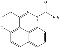 2-(2,3-dihydro-1H-benzo[f]chromen-1-yliden)hydrazine-1-carboxamide Struktur