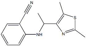 2-{[1-(2,5-dimethyl-1,3-thiazol-4-yl)ethyl]amino}benzonitrile Struktur