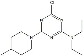 2-Chloro-4-diethylamino-6-(4-methylpiperidino)-1,3,5-triazine Struktur