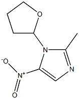 1-(Tetrahydrofuran-2-yl)-2-methyl-5-nitro-1H-imidazole Struktur