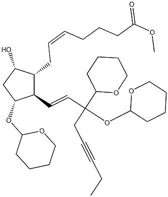 (5Z,8R,9S,11R,13E)-9-Hydroxy-11-[(tetrahydro-2H-pyran)-2-yl]oxy-15-[(tetrahydro-2H-pyran)-2-yl]oxy-15-[(tetrahydro-2H-pyran)-2-yl]prosta-5,13-dien-17-yn-1-oic acid methyl ester Struktur