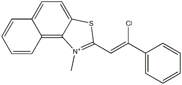 2-(2-Chloro-2-phenylethenyl)-1-methylnaphtho[1,2-d]thiazol-1-ium Struktur