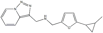 {[5-(2-methylcyclopropyl)furan-2-yl]methyl}({[1,2,4]triazolo[3,4-a]pyridin-3-ylmethyl})amine Struktur