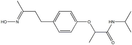 2-{4-[3-(hydroxyimino)butyl]phenoxy}-N-(propan-2-yl)propanamide Struktur