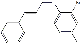 2-bromo-4-methyl-1-[(3-phenylprop-2-en-1-yl)oxy]benzene Struktur