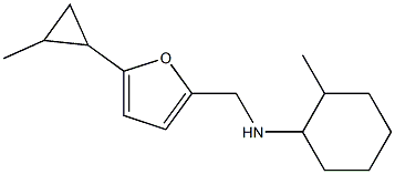 2-methyl-N-{[5-(2-methylcyclopropyl)furan-2-yl]methyl}cyclohexan-1-amine Struktur