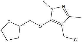 4-(chloromethyl)-1,3-dimethyl-5-(oxolan-2-ylmethoxy)-1H-pyrazole Struktur