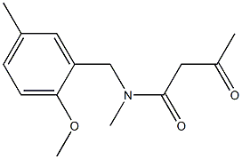 N-[(2-methoxy-5-methylphenyl)methyl]-N-methyl-3-oxobutanamide Struktur