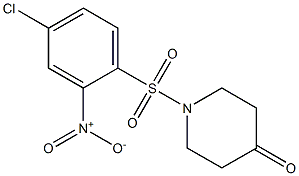 1-[(4-chloro-2-nitrobenzene)sulfonyl]piperidin-4-one Struktur