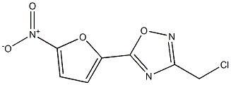 3-(chloromethyl)-5-(5-nitrofuran-2-yl)-1,2,4-oxadiazole Struktur