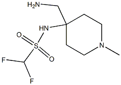 N-[4-(aminomethyl)-1-methylpiperidin-4-yl]difluoromethanesulfonamide Struktur