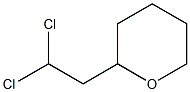 2-(2,2-Dichloroethyl)tetrahydro-2H-pyran Struktur