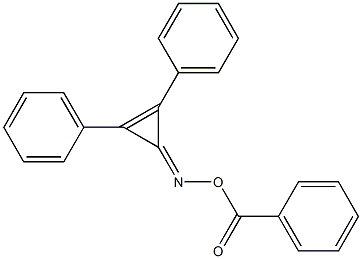 Benzoic acid [(1,2-diphenyl-1-cyclopropen-3-ylidene)amino] ester Struktur