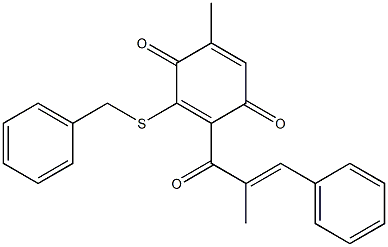 2-[(E)-3-Phenyl-2-methylpropenoyl]-5-methyl-3-benzylthio-1,4-benzoquinone Struktur